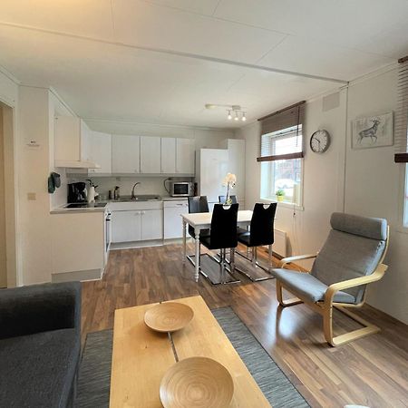 Lassiebyn 10 Entire Apartment With Parking & Kitchen Branäs Exteriör bild
